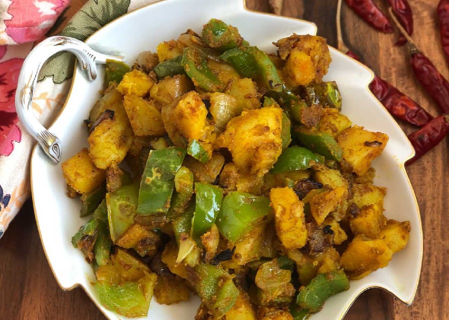Alu Simla Mirchi